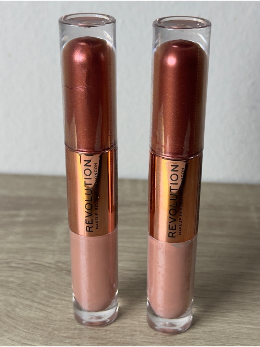 Makeup Revolution 2-in-1 Double Ended Liquid Eyeshadow - Matte & Metallic